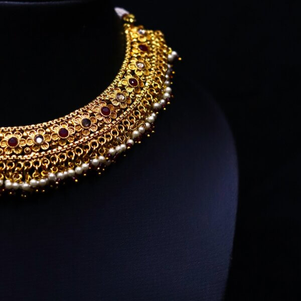 Ravya Close-Neck Set