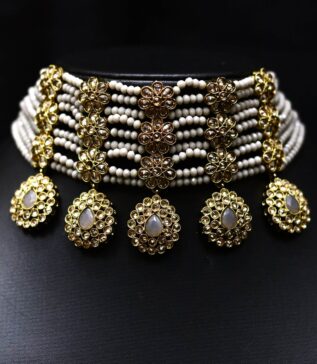 Devira Ashmika Choker Set