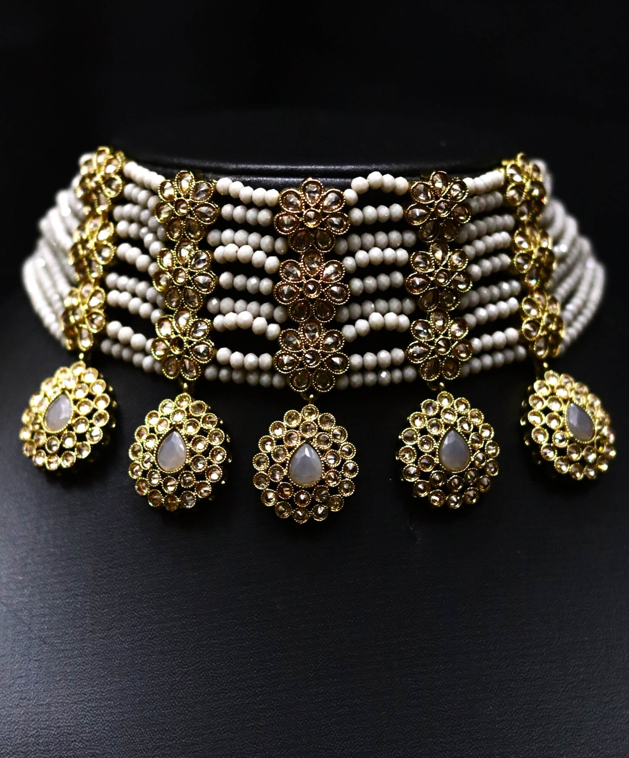 Devira Ashmika Choker Set