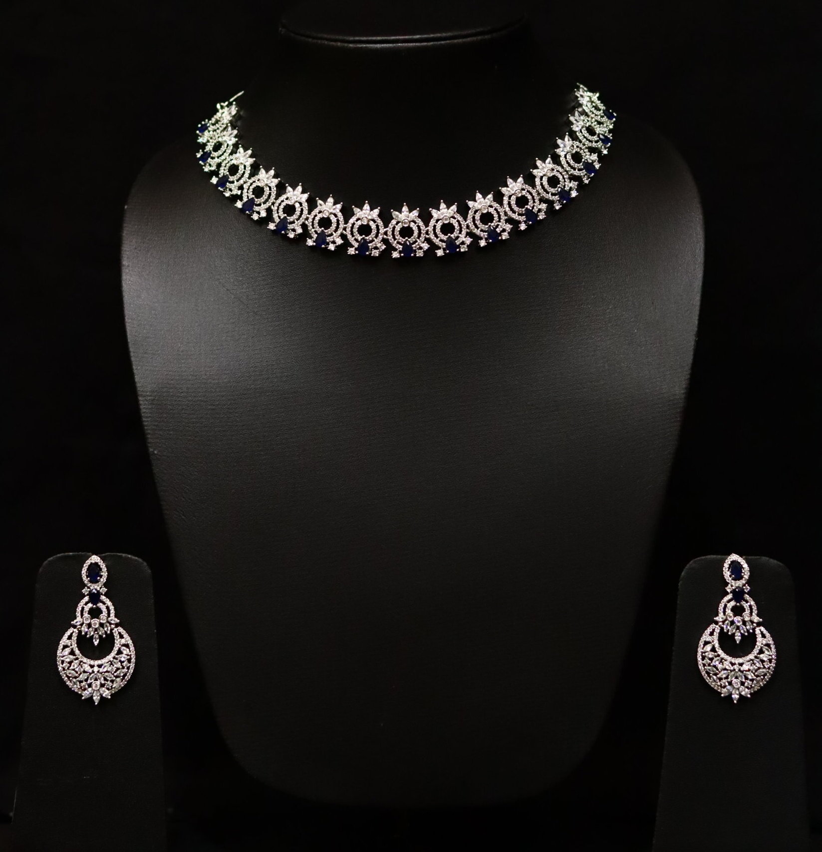 Nilaya Chandrika Set