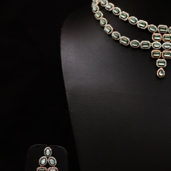 Keyura Mint Necklace - Image 3
