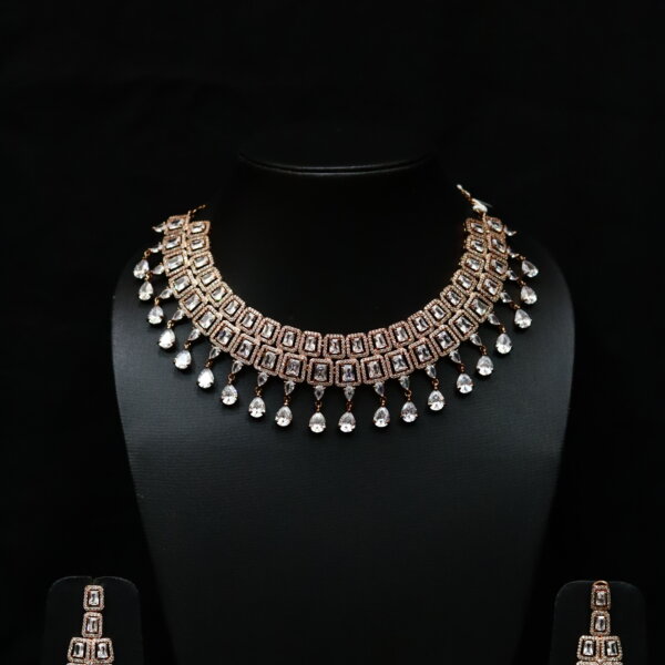 Rasira Crystal Necklace - Image 5