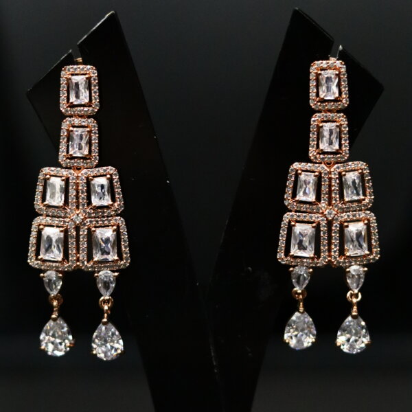 Rasira Crystal Necklace - Image 2