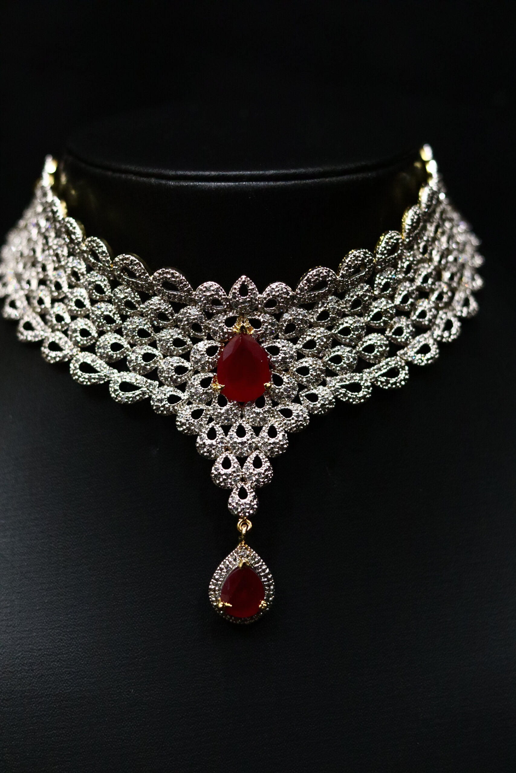 Ruhaniya Silver Choker